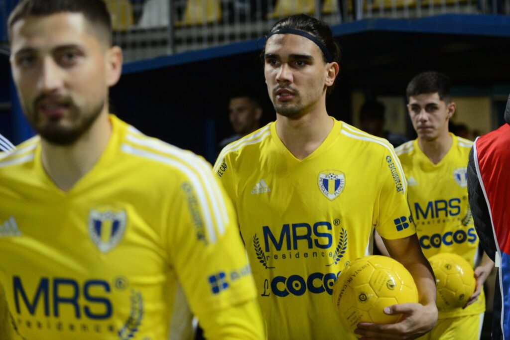 Alexandrion Group continuă acțiunea “Mingi pentru suporteri” alături de partenerul său FC Petrolul Ploiești