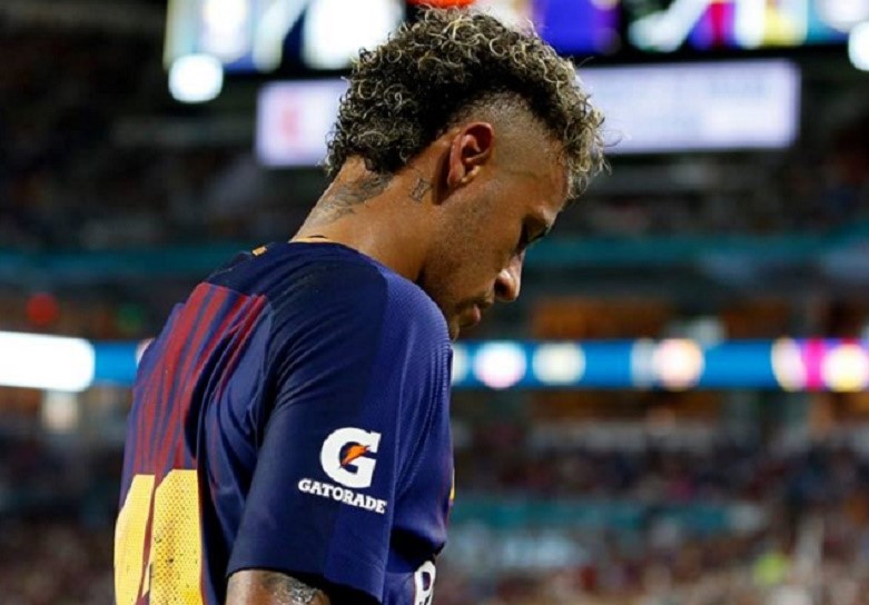 Neymar, operat la gleznă