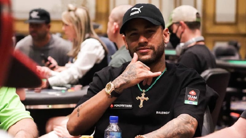Neymar a mimat tristeţea pe muzica din Titanic, după ce a pierdut un milion de euro la poker