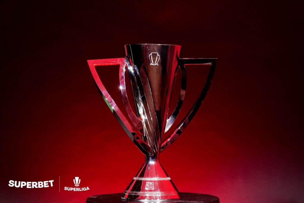 Cum arată trofeul pe care-l va primi campioana Superligii