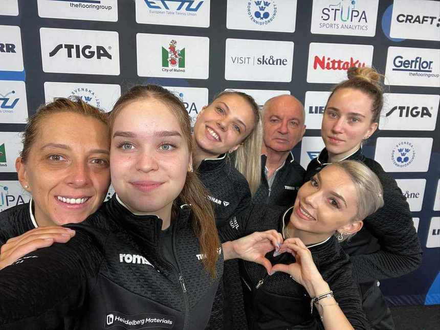 Echipa feminină de tenis de masăa României, medalie de argint la CE, după ce a pierdut finala cu Germania
