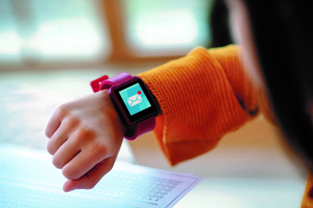 Smartwatch-uri pentru Copii: O Modalitate Sigură și Interesantă de a-i Conecta
