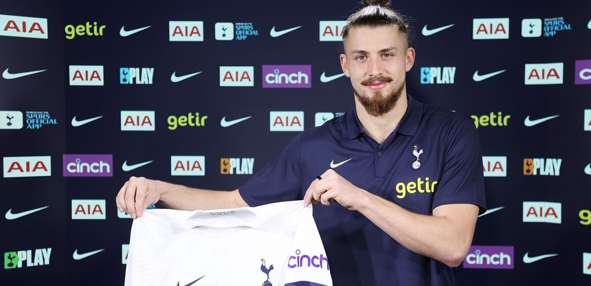 Radu Drăguşin, care a devenit cel mai scump fotbalist român, contract pe 6 ani cu Tottenham