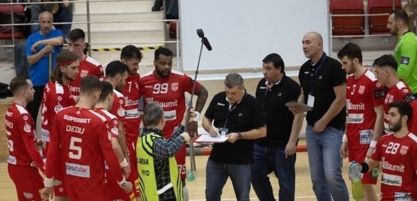 Dinamo Bucureşti, victorie în deplasare cu Sporting CP la debutul în grupa IV a European League, la handbal masculin