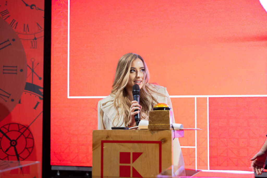 Olivia Cucoș a donat 500 de ore de voluntariat pentru proiectul “Spitale publice din bani privați”￼