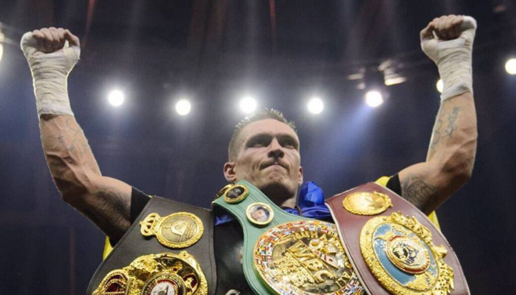Oleksandr Usik l-a învins pe Tyson Fury și e campion absolut la categoria grea