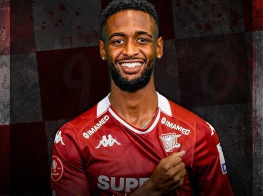 Rapid l-a transferat pe Diogo Mendes