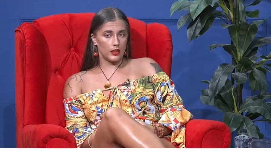 Andreea Prisăcariu a terminat de scris cartea autobiografică