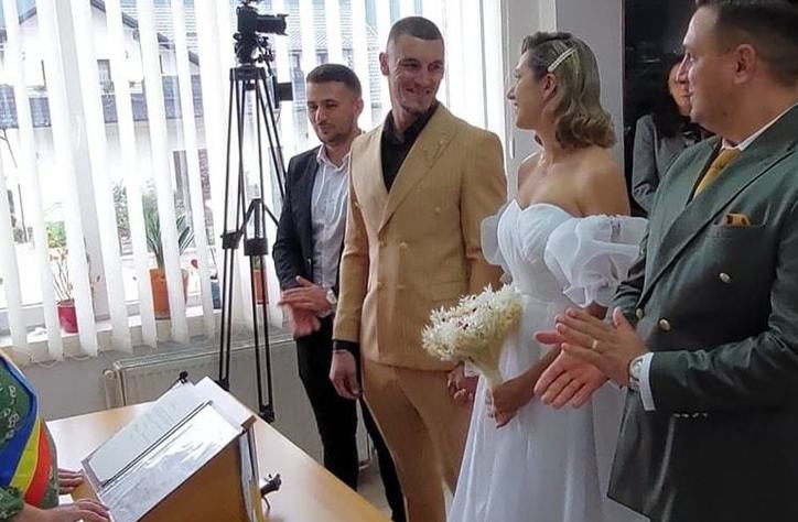 Campionul olimpic la canotaj Andrei Cornea s-a căsătorit cu Mădălina Moroşan