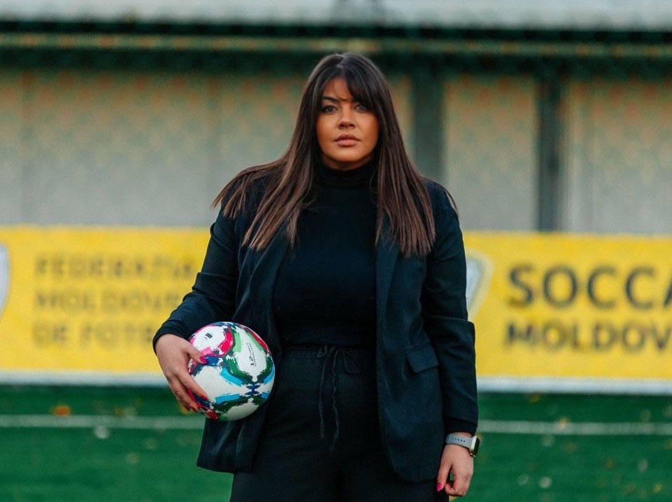 Mihaela Popescu – Prima Femeie din Minifotbalul Moldovenesc Socca Moldova: Contribuie la Dezvoltarea Sportului în Moldova