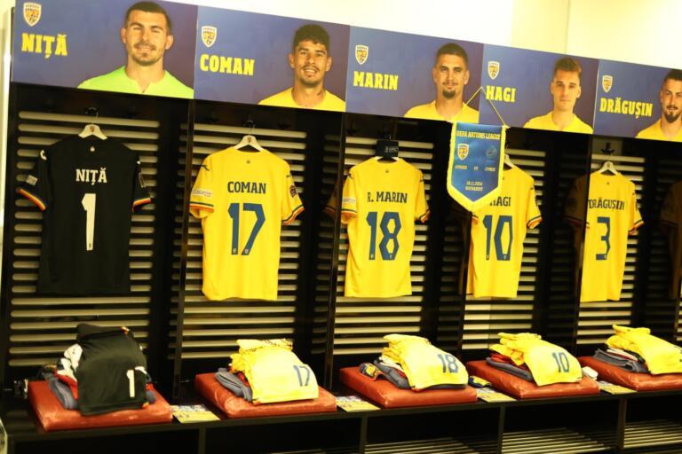 Echipa de start a tricolorilor la partida cu Cipru: Răzvan Marin – căpitan, Paşcanu şi Bîrligea – titulari