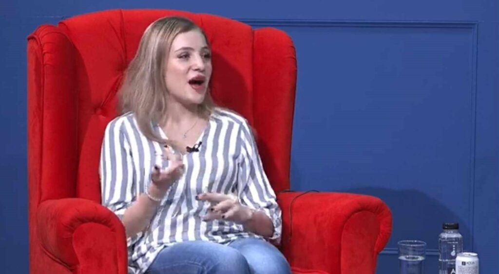 Sabrina Voinea este pasionată de modelling, actorie și sporturile de contact