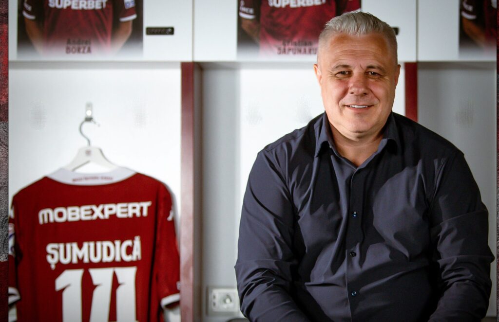 Şumudică – Nu înţeleg de ce s-a mai inventat VAR-ul ăsta! Îl calcă de la spate, e penalti cât casa!