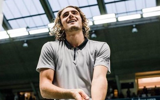 Tsitsipas a câştigat turneul de la Dubai, primul său trofeu după aproape un an