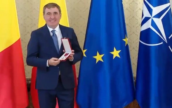 „Moştenirea lăsată de dumneavoastră şi de alţi mari sportivi români poate fi continuată dacă facem din sport o prioritate”, la ceremonia de decorare a lui Gheoghe Hagi