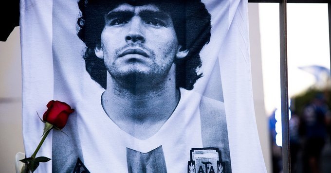 Maradona se opunea tratamentului medical, spun surorile lui