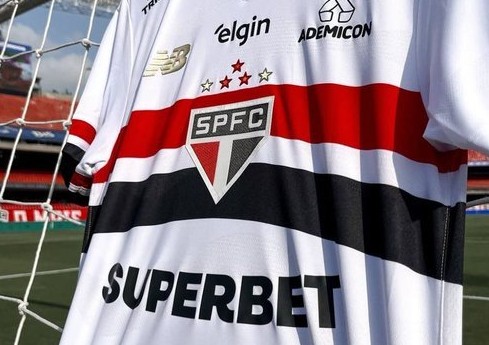 Clubul brazilian Sao Paulo a anunţat prelungirea contractului cu Superbet