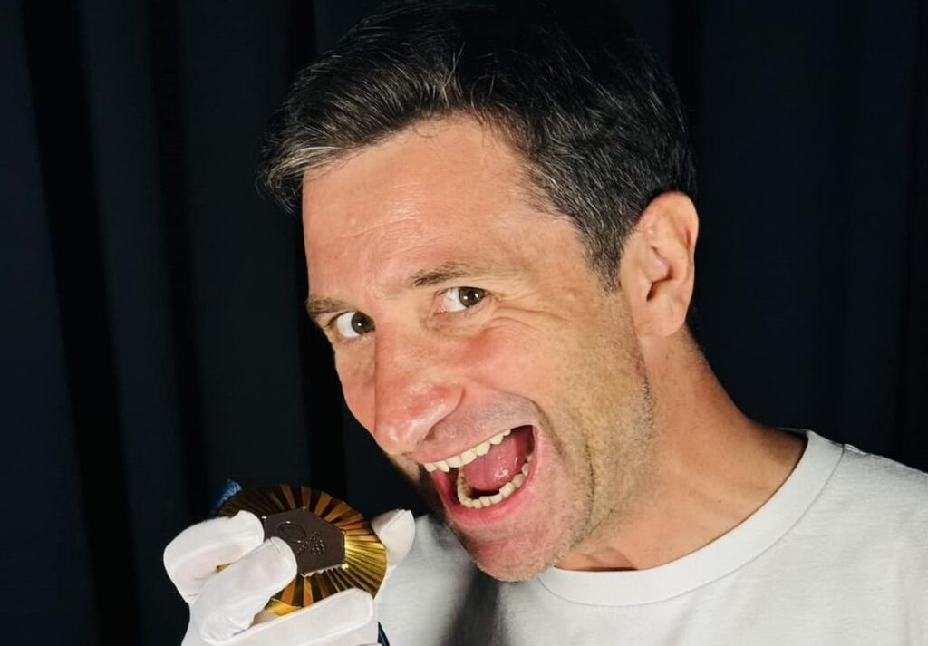 Sub Vezuviu acum e sărbătoare, iar tonul e dat din ceruri de Maradona…