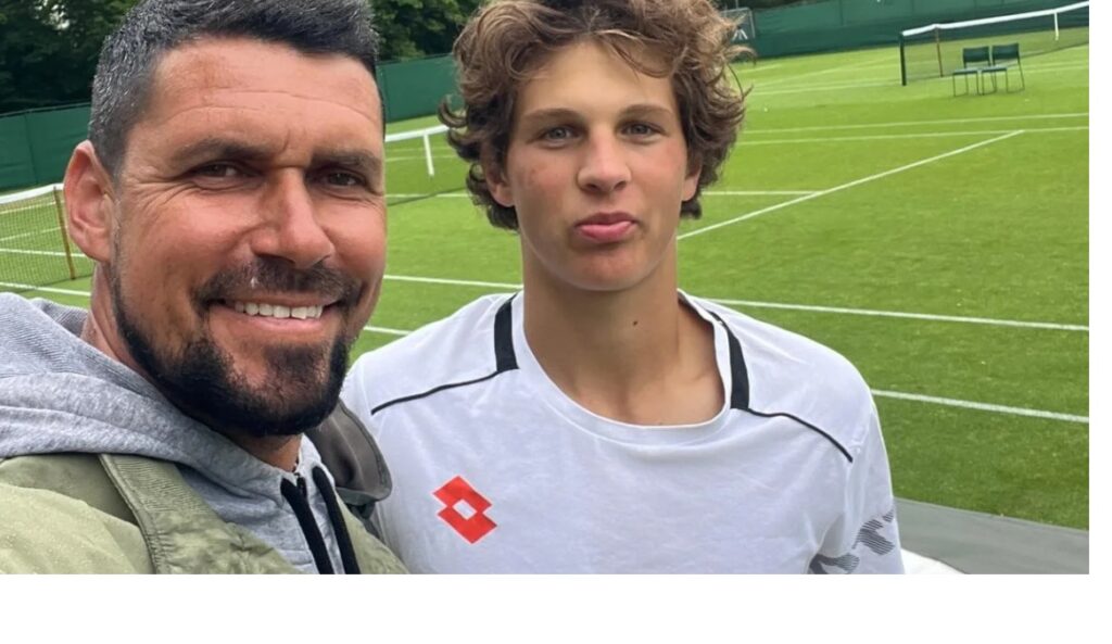 Hănescu laudă performanța de la Roland Garros a sportivului său bursier de la Academie, Ștefan Haită