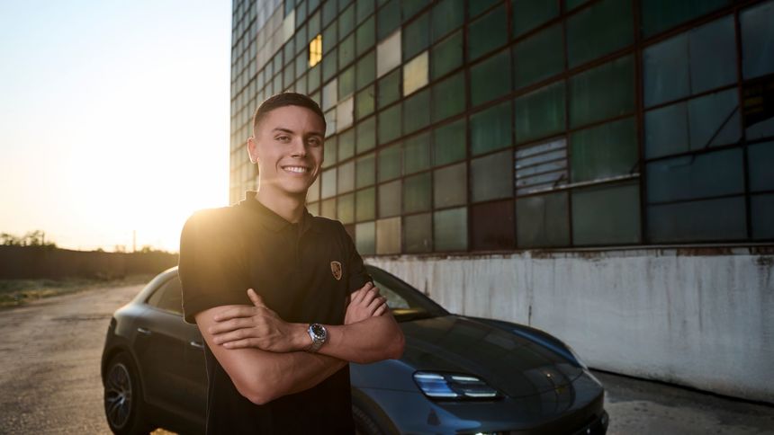 David Popovici a devenit primul Friend of the Brand Porsche din România