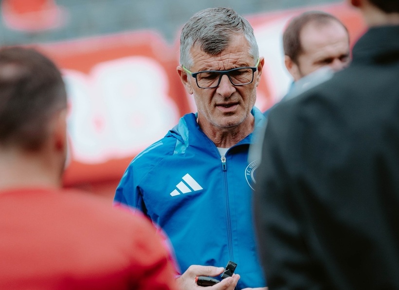 Sabău, după ce Universitatea Cluj a fost eliminată de Ararat – E dureros, am făcut mari greşeli