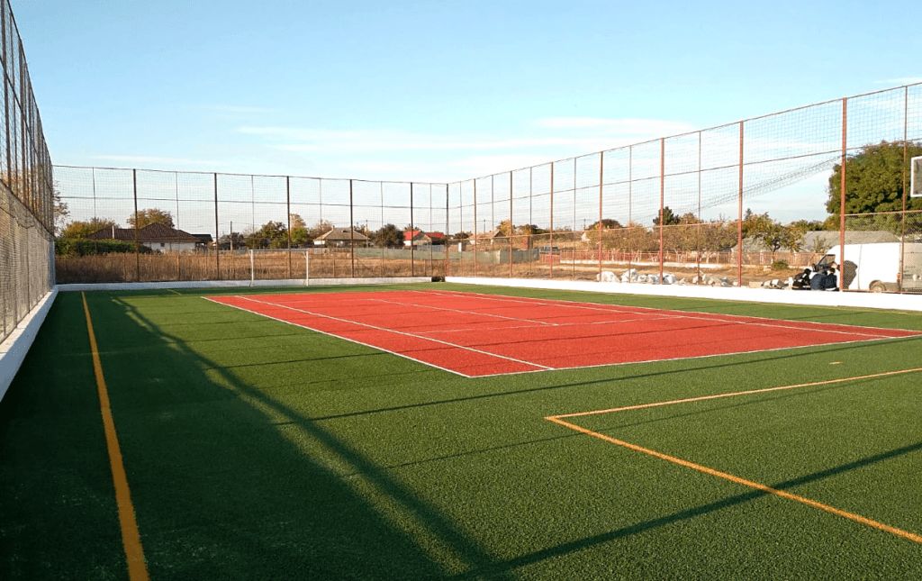 Instalare gazon sintetic multisport: pașii esențiali pentru un teren accesibil tuturor