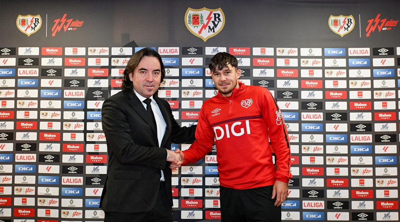 Raţiu şi-a prelungit contractul cu Rayo Vallecano