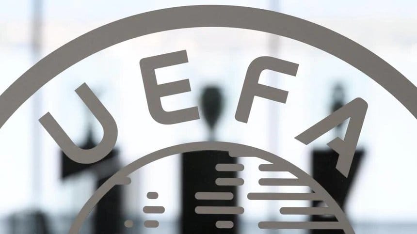 UEFA a amendat Bayern Munchen cu 116.000 de euro şi a decis închiderea parţială a stadionului bavarezilor la următorul meci de acasă din Liga Campionilor