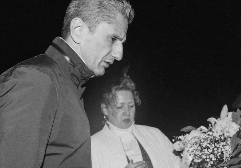 Răzvan Lucescu şi jucătorii de la PAOK au depus flori la stadion pentru suporterii decedaţi în accidentul din Timiş