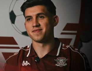 Robert Sălceanu, transferat la Rapid de la Petrolul. “Abia aştept să joc pe Giuleşti”