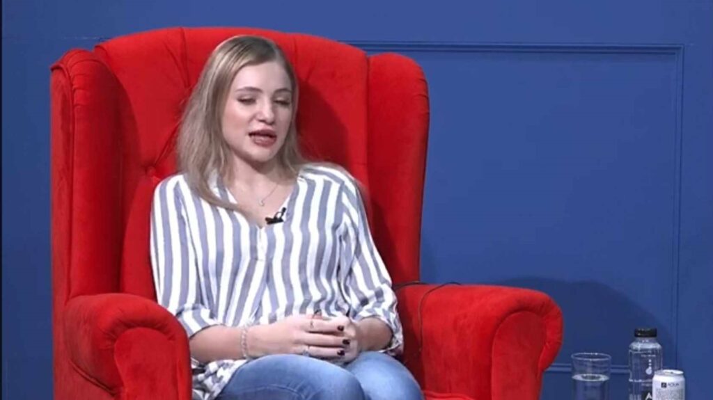 Sabrina Voinea a fost operată de apendicită