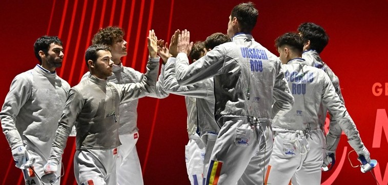 Echipa masculină de sabie a României a cucerit medalie de argint la Cupa Mondială de la Budapesta