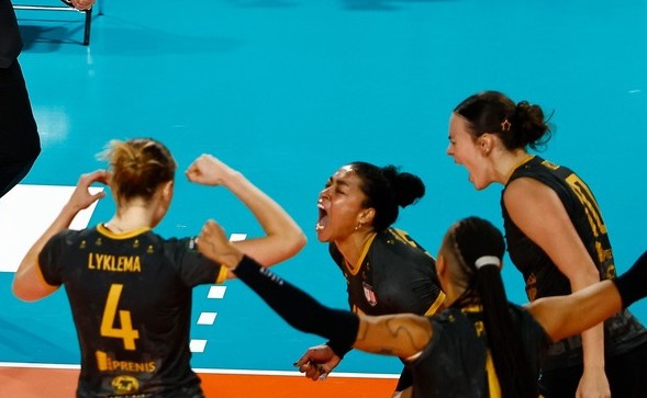 Volei Alba Blaj a câştigat al şaselea trofeu Cupa României