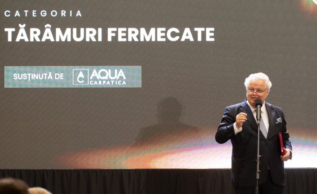 Premiu special acordat lui Yannis Jean Valvis și AQUA Carpatica la Gala Destinația Anului