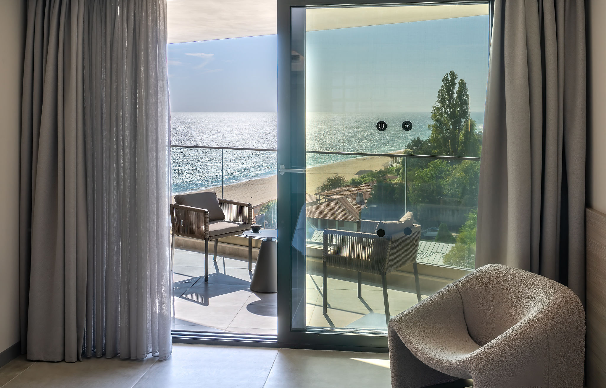 De ce fug românii în Bulgaria? Economii de până la 70% la vacanțele premium